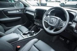 2025 Volvo XC40 Plus B4