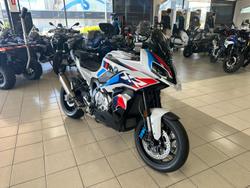 2025 BMW M 1000 XR M 1000 White