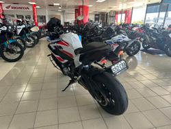 2025 BMW M 1000 XR M 1000 White