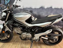 2010 Suzuki SFV650 GLADIUS Black