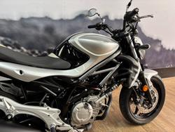 2010 Suzuki SFV650 GLADIUS Black