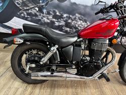 2021 Suzuki BOULEVARD S40 (LS650B) RED