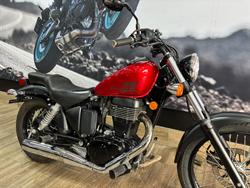 2021 Suzuki BOULEVARD S40 (LS650B) RED
