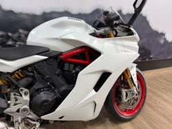 2018 DUCATI SUPERSPORT