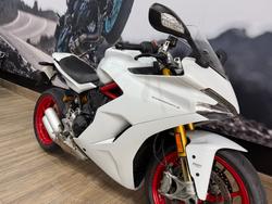 2018 DUCATI SUPERSPORT
