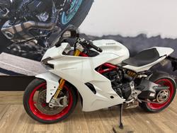 2018 DUCATI SUPERSPORT