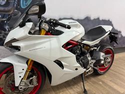 2018 DUCATI SUPERSPORT