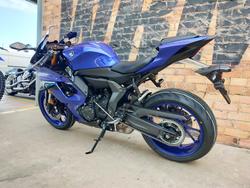 2025 YAMAHA YZF-R7 LAMS ROAD BLUE