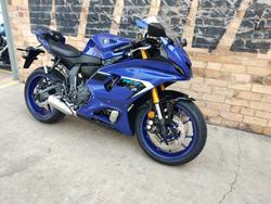 2025 YAMAHA YZF-R7 LAMS ROAD BLUE