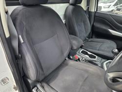 2018 Nissan Navara RX