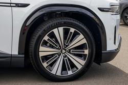 2025 Deepal E07 Performance