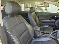 2021 Kia Niro Hybrid Sport DE MY22 Clear White