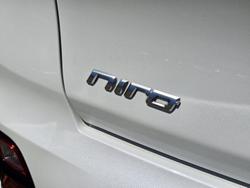 2021 Kia Niro Hybrid Sport DE MY22 Clear White