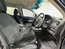 2018 Nissan Navara ST
