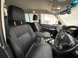 2019 Mitsubishi Pajero GLX