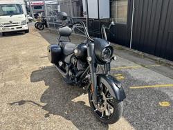 2021 Indian SPRINGFIELD DARK HORSE BLACK Black