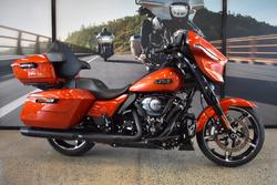 Harley-Davidson FLHX Street Glide (117)