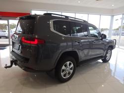 2023 Toyota Landcruiser VX