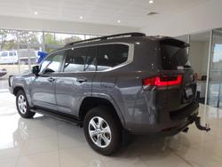 2023 Toyota Landcruiser VX