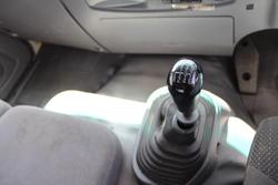 2011 Isuzu F Series FSS 550 WHITE