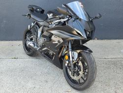 2025 Yamaha 2025 YAMAHA 655CC YZF-R7LA SPORTS BLACK