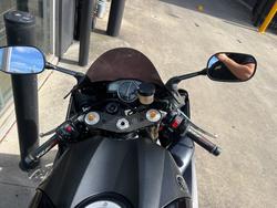 2005 Yamaha YZF-R1 BLACK