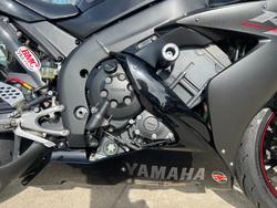 2005 Yamaha YZF-R1 BLACK