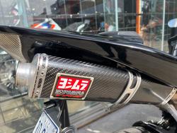 2005 Yamaha YZF-R1 BLACK