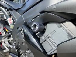 2005 Yamaha YZF-R1 BLACK