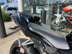 2005 Yamaha YZF-R1 BLACK