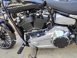 2025 HARLEY-DAVIDSON BREAKOUT 117 (FXBR) ROAD VIVID BLACK