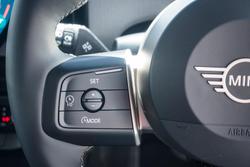 2025 MINI Cooper S Favoured