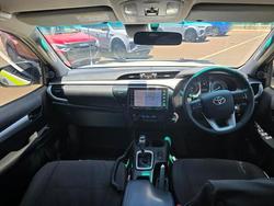 2021 Toyota Hilux 4x4 2.8L DSL D/C/C 6AT SR5
