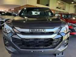2025 Isuzu D-MAX 2024 Isuzu D-Max 4X4 Crew Cab Chassis LSU 3.0L Automatic Includes Steel Colour Coded Tray