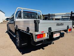 2025 Isuzu D-MAX 2024 Isuzu D-Max 4X4 Crew Cab Chassis-3.0L Turbo Diesel Automatic 92025 Build) Granite Grey (588)