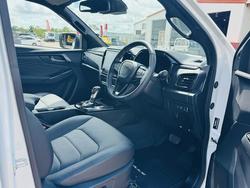 2025 Isuzu D-MAX 2024 Isuzu D-Max 4X4 Crew Cab UTE BLADE 3.0L Automatic Moonstone White (575)