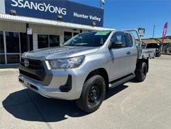 2022 Toyota Hilux SR
