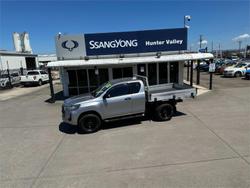 2022 Toyota Hilux SR