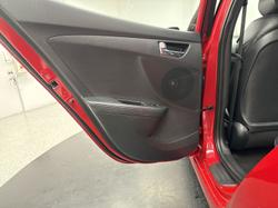 2015 Hyundai Veloster (No Badge)