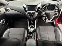 2015 Hyundai Veloster (No Badge)