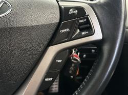 2015 Hyundai Veloster (No Badge)