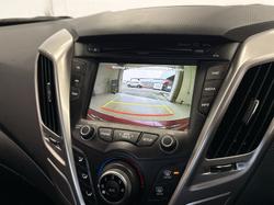 2015 Hyundai Veloster (No Badge)