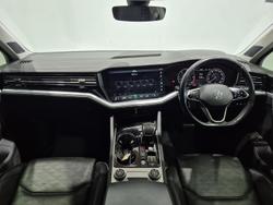 2021 Volkswagen Touareg 210TDI Elegance CR MY21 Four Wheel Drive Pure White