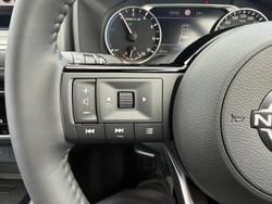 2025 Nissan X-TRAIL ST-L e-POWER