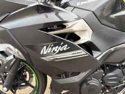 2022 Kawasaki NINJA 400 Black