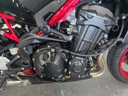 2024 Kawasaki Z900 (ZR900) Red