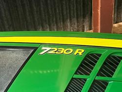 John Deere 7230R