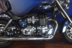 2016 TRIUMPH AMERICA Black