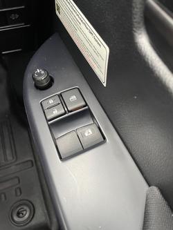 2022 Toyota Hilux SR