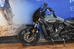 2024 Indian SCOUT ROGUE STEALTH GRAY